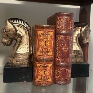 Pier 1 Trojan Horse Faux Bronze Sculpture Bookends (2)